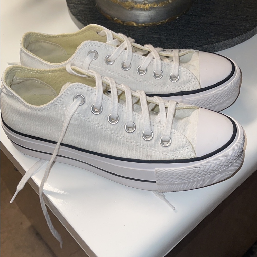 CONVERSE white platform shoes